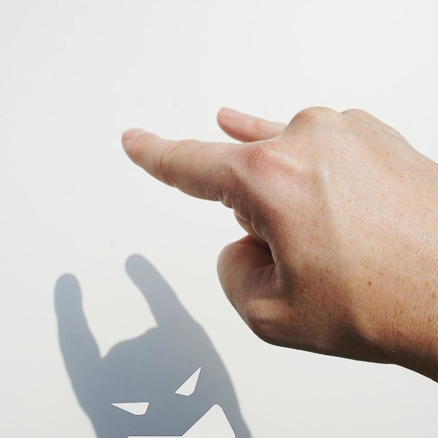 Russian Artist Transforms Everyday Objects Into "Something Else"