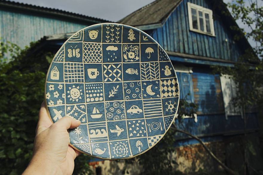 Russian Artist Transforms Everyday Objects Into "Something Else"