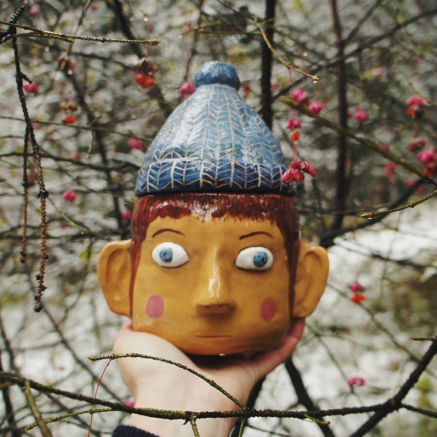 Russian Artist Transforms Everyday Objects Into "Something Else"