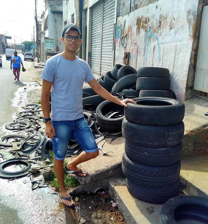 Brazilian Artist Uses The Used Tires That People Throw In The Streets To Create Beds For Animals Brazilian Artist Uses The Used Tires That People Throw In The Streets To Create Beds For Animals