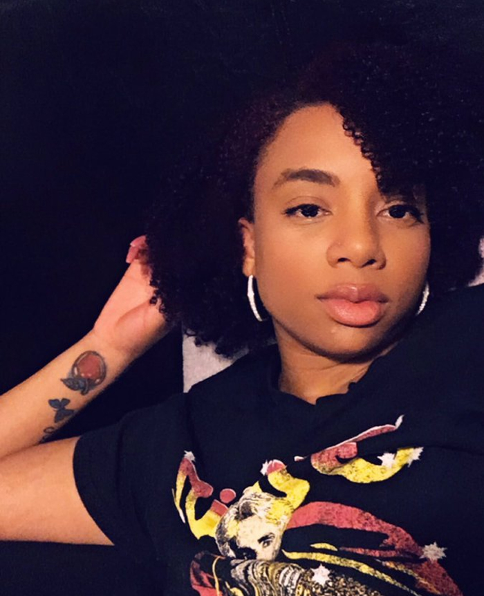 "Don't Get Under The Table:" Teacher Shares Tips On Staying Alive If An Active Shooter Is Nearby "Don't Get Under The Table:" Teacher Shares Tips On Staying Alive If An Active Shooter Is Nearby