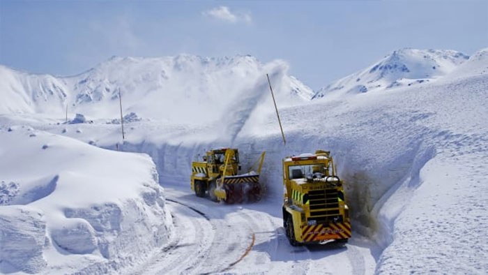 Welcome To The ‘Roof Of Japan’, The Snowiest Road In The World Welcome To The ‘Roof Of Japan’, The Snowiest Road In The World