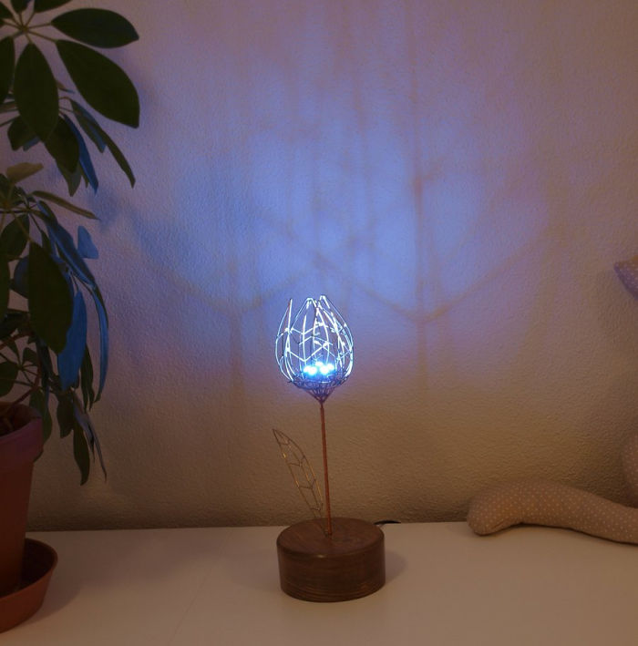 People Are Saying This Husband Just Won Valentine's Day By Gifting His Wife A Mechanical Flower That Blooms When Touched