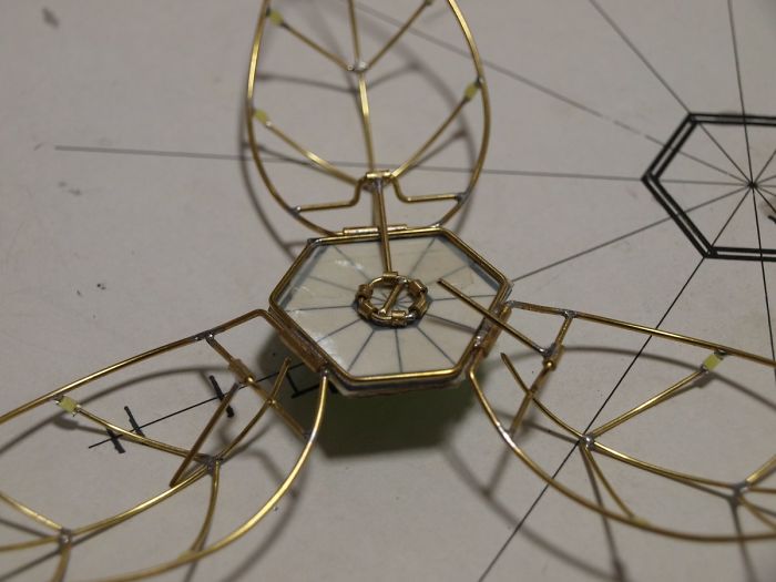 People Are Saying This Husband Just Won Valentine's Day By Gifting His Wife A Mechanical Flower That Blooms When Touched