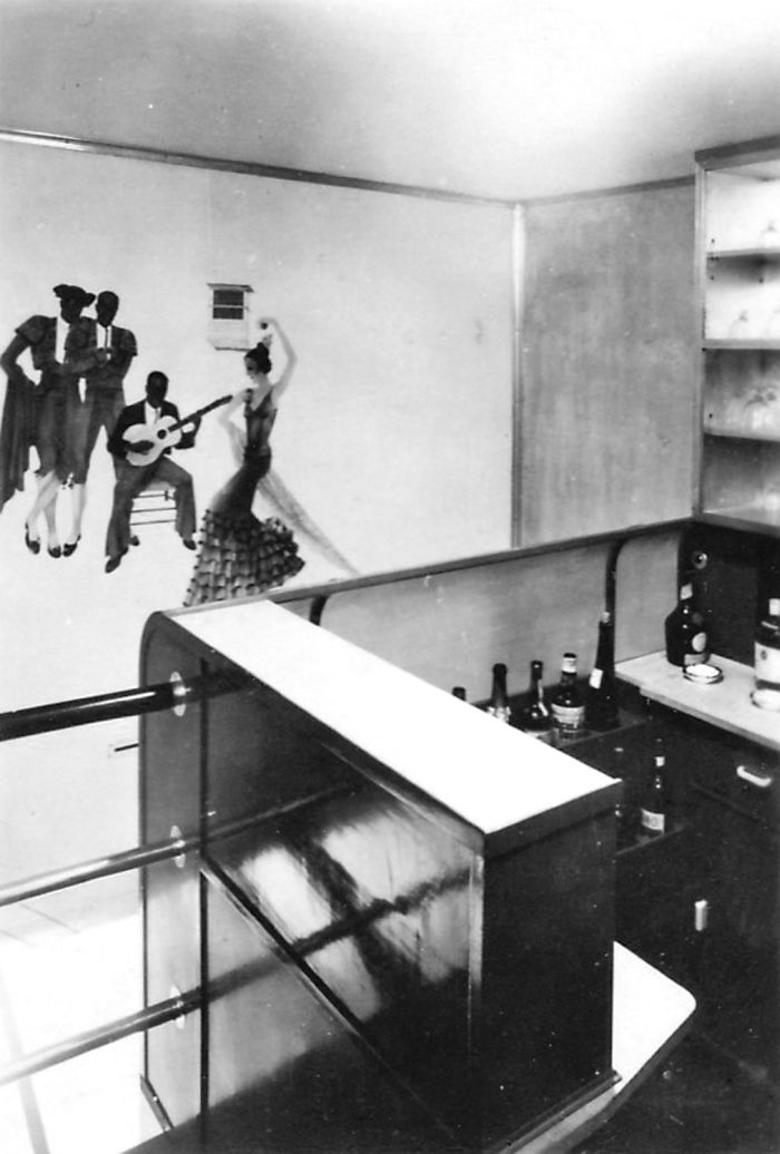 32 Rare Historical Photos That Show Why Flying On The Hindenburg Zeppelin Was So Expensive 32 Rare Historical Photos That Show Why Flying On The Hindenburg Zeppelin Was So Expensive