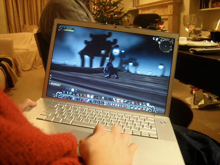 13-Year-Old World Of Warcraft Fan Lies To Other Gamers He's 14, 4 Years Later Has To Go To College Because Of It