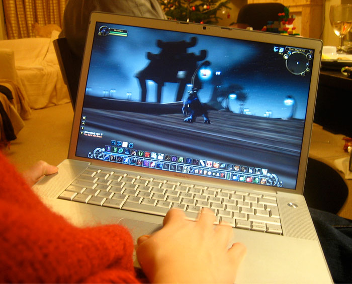 13-Year-Old World Of Warcraft Fan Lies To Other Gamers He’s 14, 4 Years Later Has To Go To College Because Of It