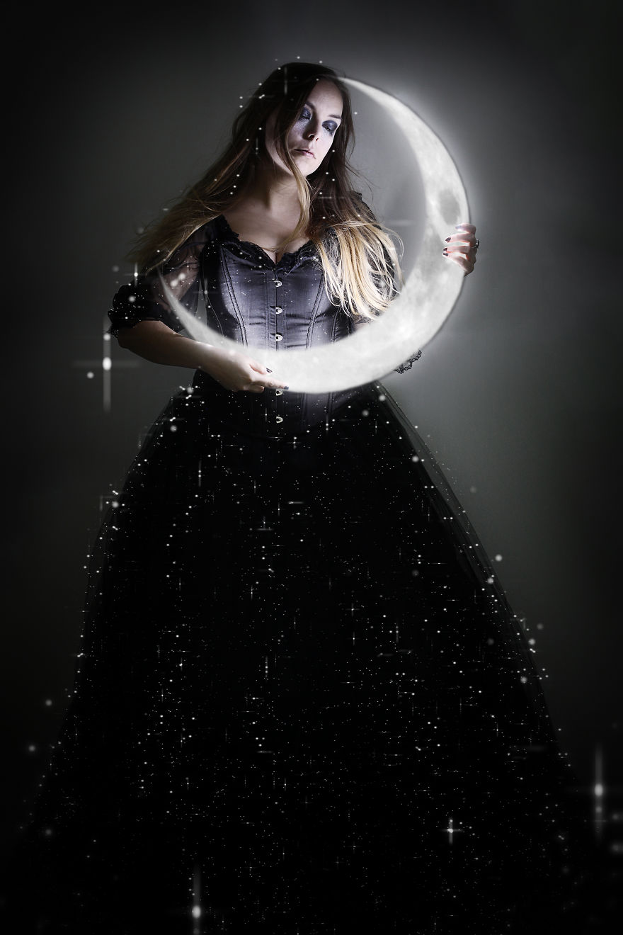 I'm Creating A Tarot Deck From Self Portraits