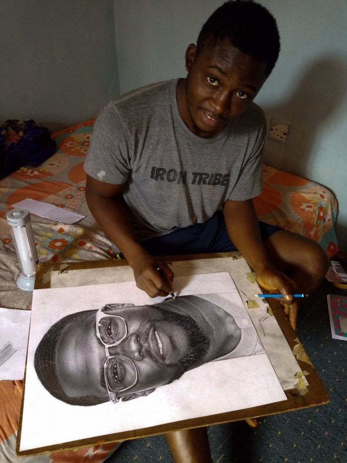 Talented Young Artist Draws Incredibly Realistic Portrait Of Kevin Hart, Can't Believe He Actually Responds On Twitter Talented Young Artist Draws Incredibly Realistic Portrait Of Kevin Hart, Can't Believe He Actually Responds On Twitter