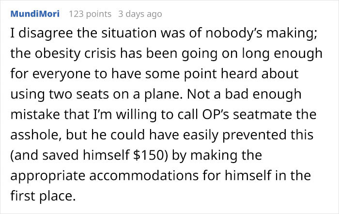 Guy Asks If He's Wrong To Make Obese Man Pay Him $150 For Taking Up Part Of His Seat On A 5-Hour Flight