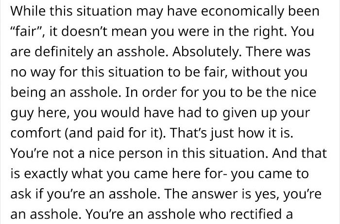 Guy Asks If He's Wrong To Make Obese Man Pay Him $150 For Taking Up Part Of His Seat On A 5-Hour Flight