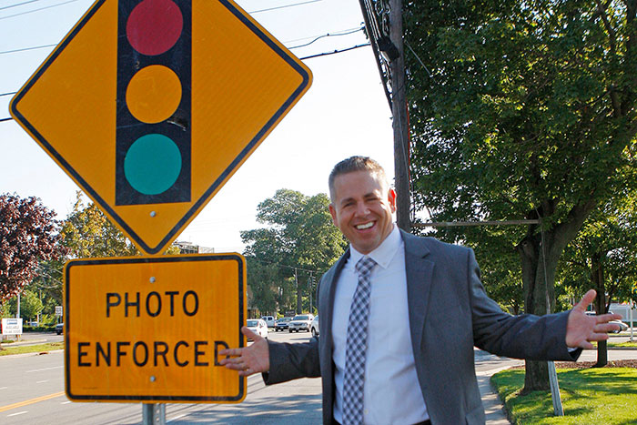 This Man Figured Out The Red Light Camera Scam And Decide To Break Them