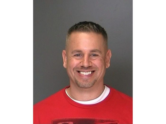 This Man Figured Out The Red Light Camera Scam And Decide To Break Them