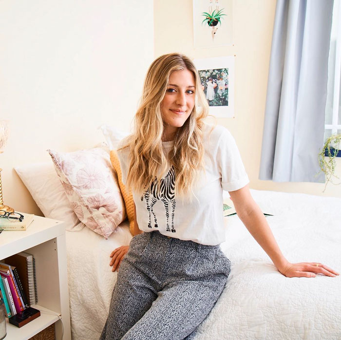 Here's How Our Relationships Change Over Time (10 Illustrations)