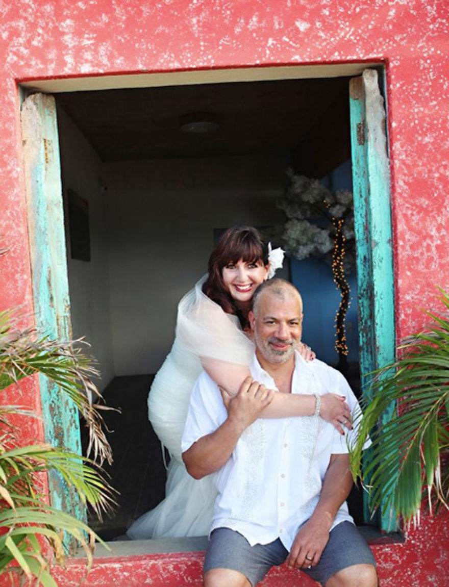 This Couple Gets Married On Every Vacation This Couple Gets Married On Every Vacation