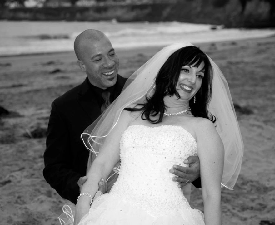 This Couple Gets Married On Every Vacation This Couple Gets Married On Every Vacation