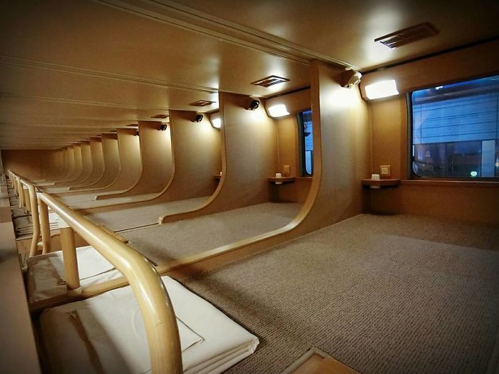 Japanese Sleeper Trains Look Ordinary From Outside But Their Interiors Are A Peaceful Oasis Japanese Sleeper Trains Look Ordinary From Outside But Their Interiors Are A Peaceful Oasis