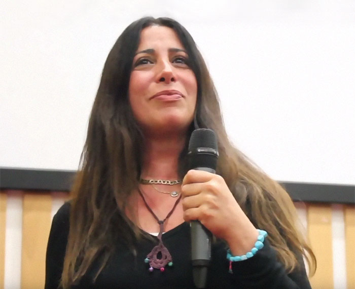 Woman Talks On The Importance Of Body Autonomy By Sharing Her Mom's Experience With A Misogynist Doctor