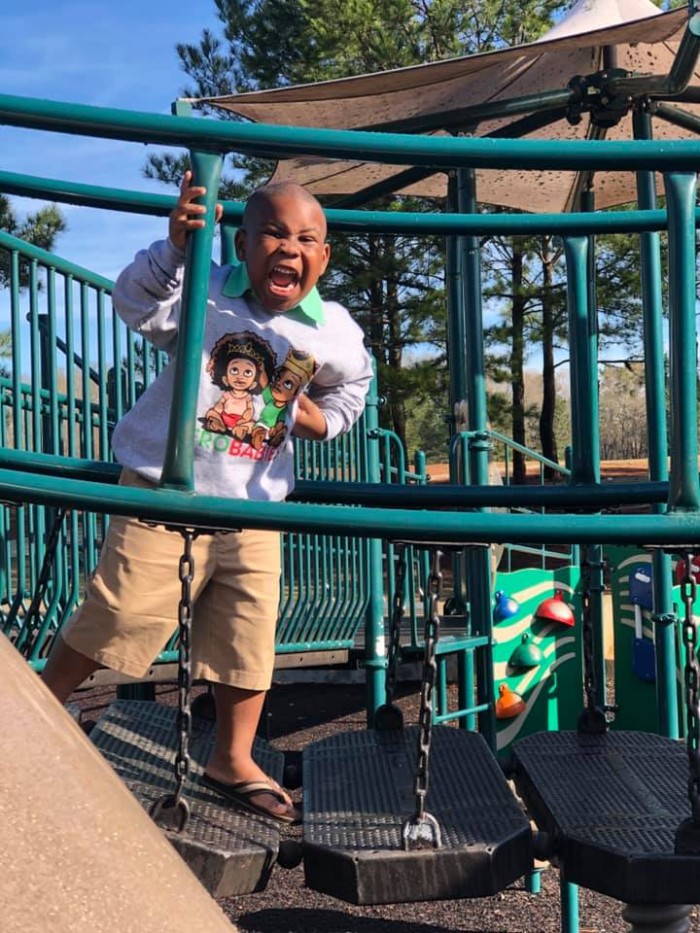 Mom Gets Mad After Finding Son's School Photos, But Internet Finds Them Hilarious Mom Gets Mad After Finding Son's School Photos, But Internet Finds Them Hilarious