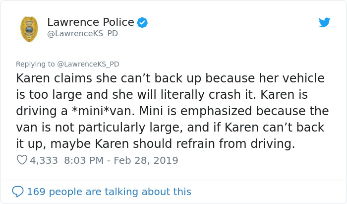 Police Department Shares The Most Ridiculous Call Of 2019 Where Two People Refused To Move Out Of Each Other's Way