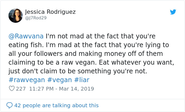 Vegan Influencer Gets Caught Eating Fish, Starts Making Excuses, But Her 1.3M Followers Aren't Buying It Vegan Influencer Gets Caught Eating Fish, Starts Making Excuses, But Her 1.3M Followers Aren't Buying It