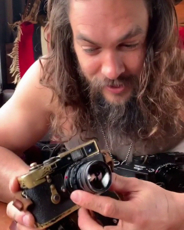 Jason Momoa Shows Off His Impressive Collection Of Leica Cameras And It's Making Photographers Jealous Jason Momoa Shows Off His Impressive Collection Of Leica Cameras And It's Making Photographers Jealous