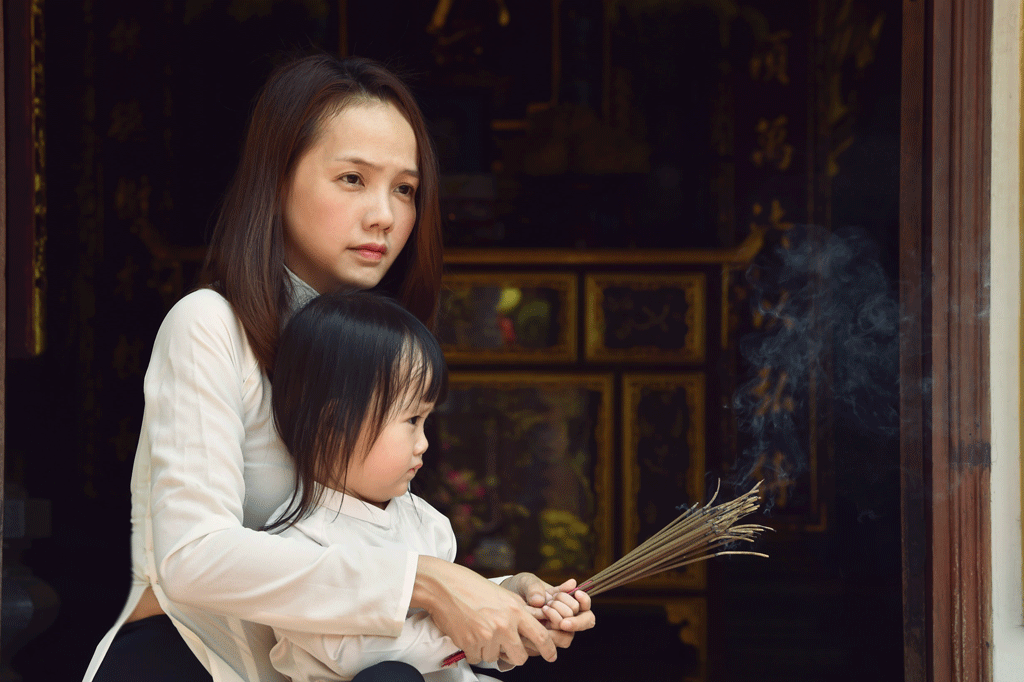 I Capture The Bond Between My Wife And 3-Year-Old Daughter In GIFs