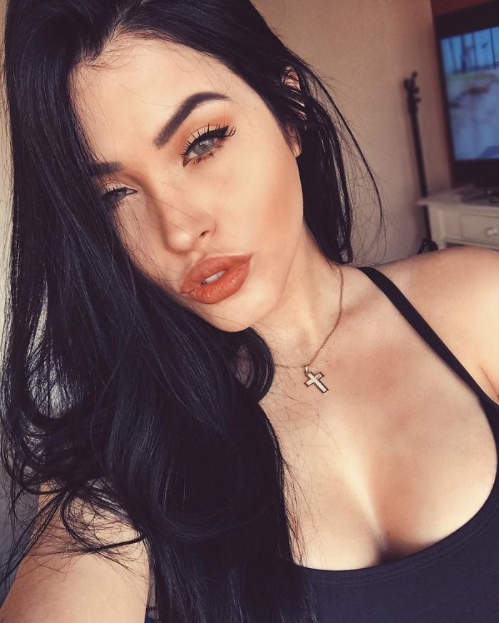 Megan Fox Or Just A Girl From The Street?