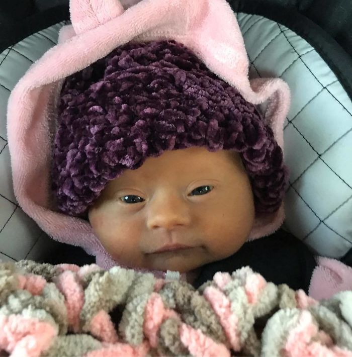 Mom Shares Honest 'Review' Of Her Baby With Down Syndrome, And 347K People Love It Mom Shares Honest 'Review' Of Her Baby With Down Syndrome, And 347K People Love It