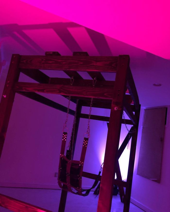 Someone Was Looking For A New House, Found This Listing With A Basement Sex Dungeon (20 Pics)