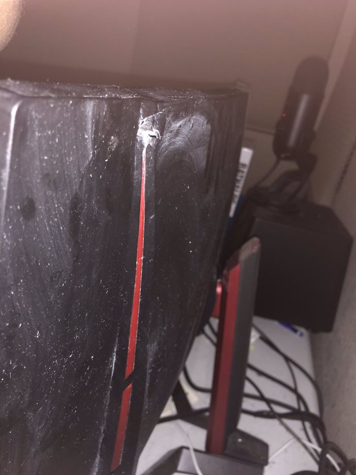 Gaming Monitor Stops One Of 5 Bullets Shot At This Guy’s House, MSI Offers To Replace It