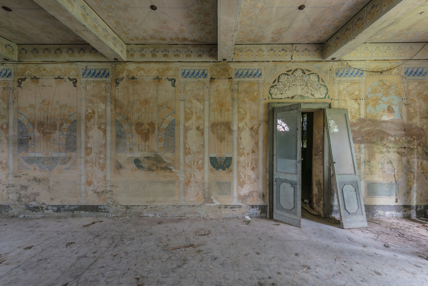 The Imaginary Museum