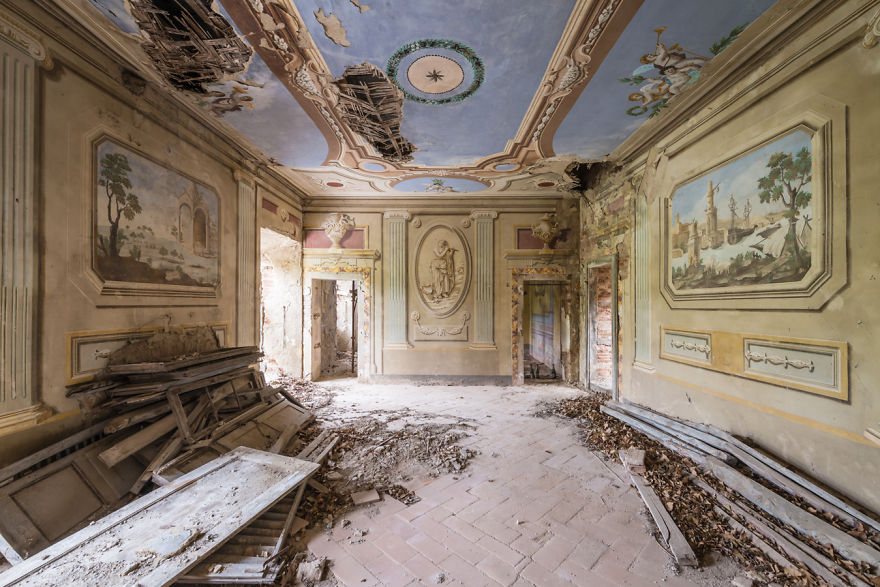 The Imaginary Museum