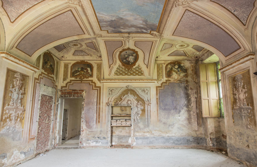 The Imaginary Museum