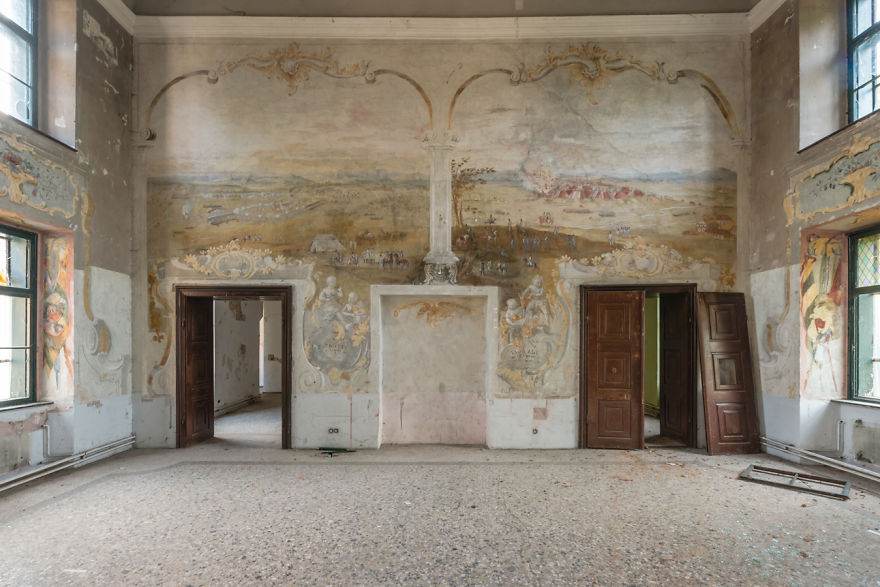 The Imaginary Museum