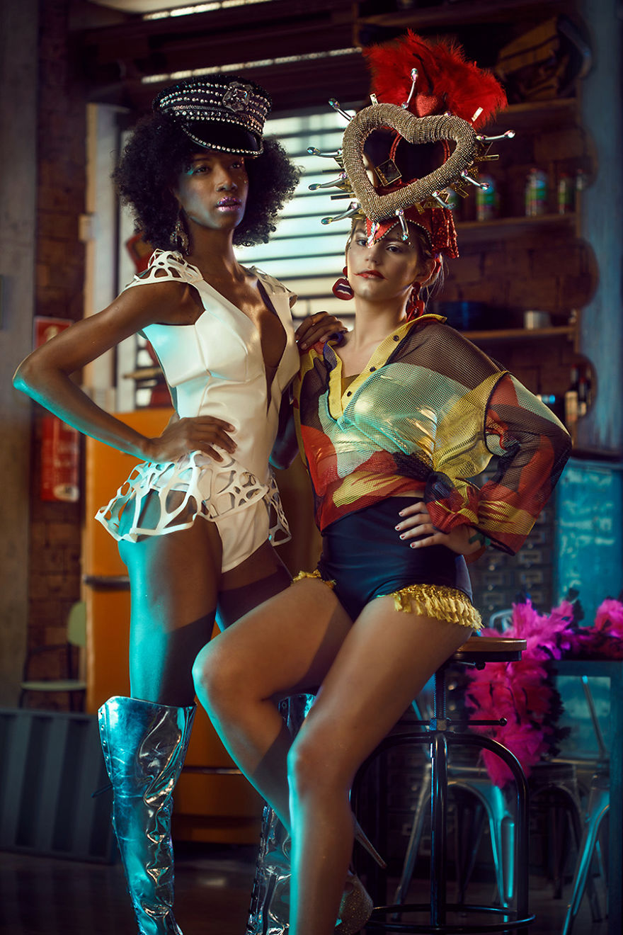 Photographer Creates Fashion Editorial Inspired By Carnival Photographer Creates Fashion Editorial Inspired By Carnival