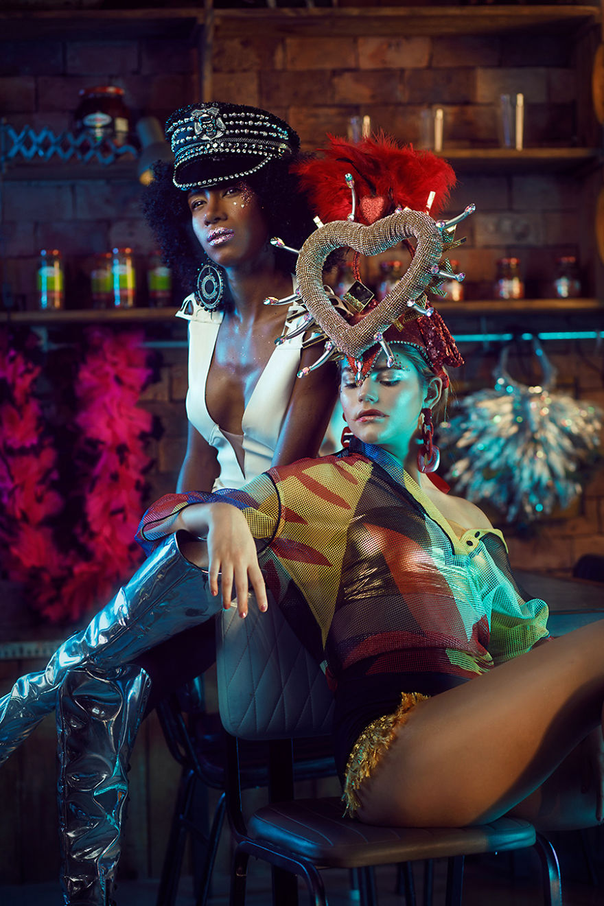 Photographer Creates Fashion Editorial Inspired By Carnival Photographer Creates Fashion Editorial Inspired By Carnival