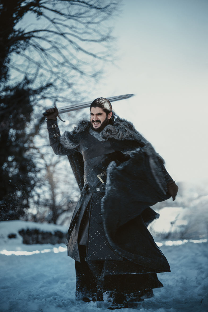 We Had A Photoshoot With Jon Snow And Melisandre From Game Of Thrones We Had A Photoshoot With Jon Snow And Melisandre From Game Of Thrones