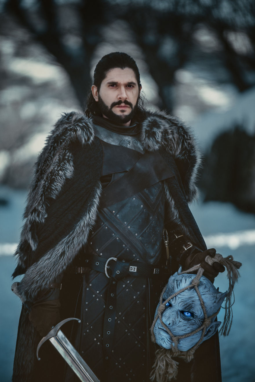 We Had A Photoshoot With Jon Snow And Melisandre From Game Of Thrones We Had A Photoshoot With Jon Snow And Melisandre From Game Of Thrones