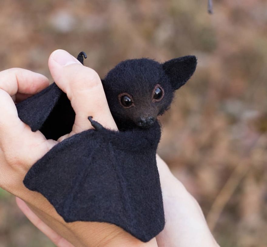 How A Cute, Plushie Bat Scammed Me And My Friends!