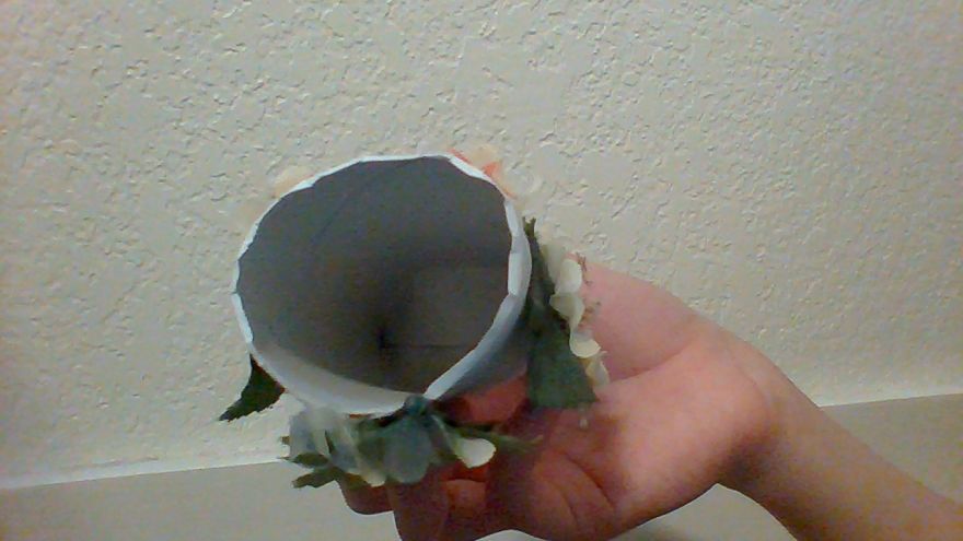 I Made Cute Owls Out Of Dollar Store Flowers And Toilet Paper Rolls