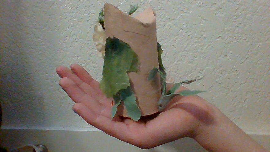 I Made Cute Owls Out Of Dollar Store Flowers And Toilet Paper Rolls