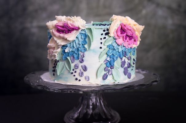 I Taught Myself To Paint Cakes With Palette Knives And Buttercream For My New Year's Resolution