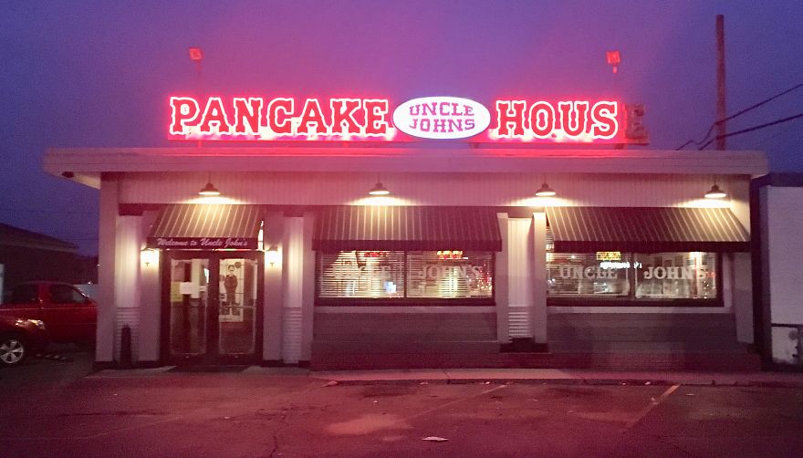 Uncle John's Pancake House
