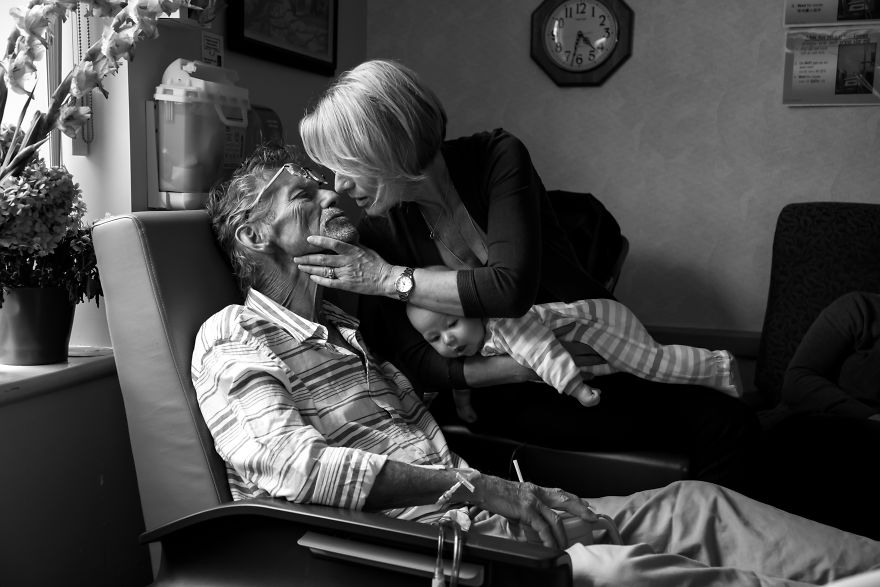 I Shared The Last 17 Days Of My Dad’s Life In Pictures To Break The Silence Around Death