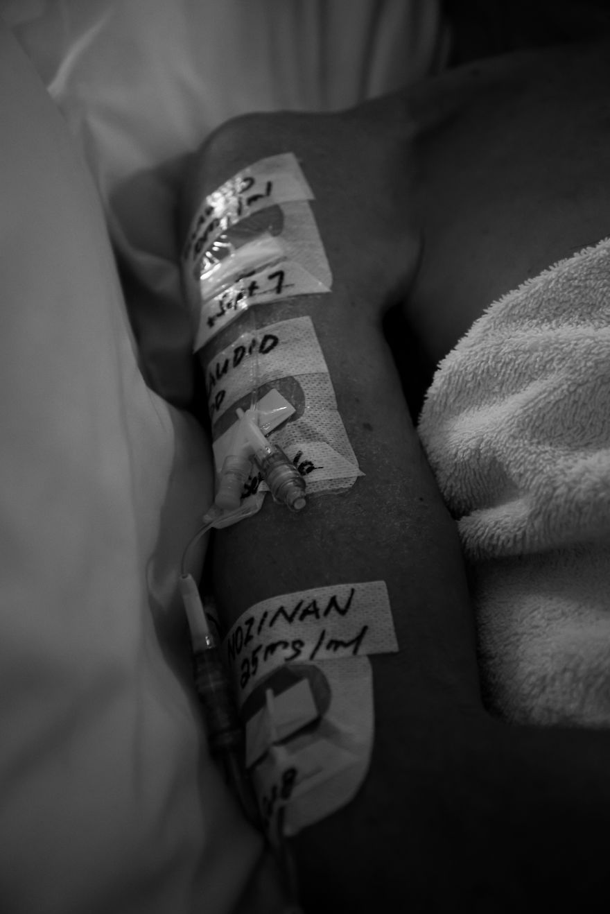 I Shared The Last 17 Days Of My Dad’s Life In Pictures To Break The Silence Around Death