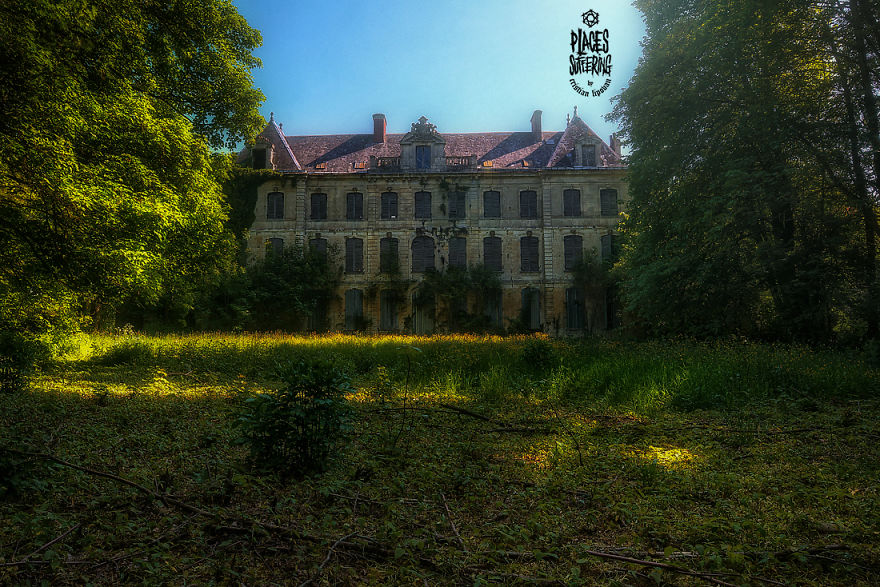 Spent One Day In This Amazing Castle