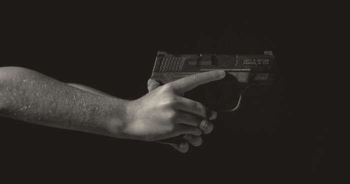 “Raised In America”: My Photography Project That Depicts The Complex Childhood Of Modern Kids (15 Pics)