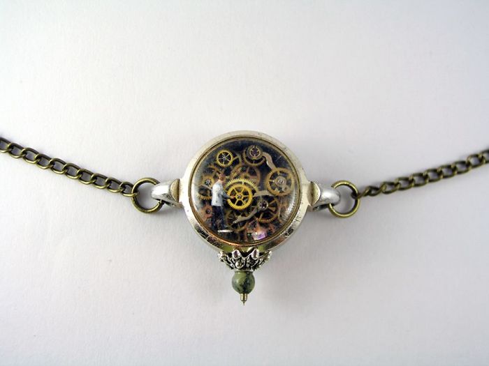 Detailed-Miniature-Worlds-Antique-Pocket-Watches-Micro-Gregory-Grozos