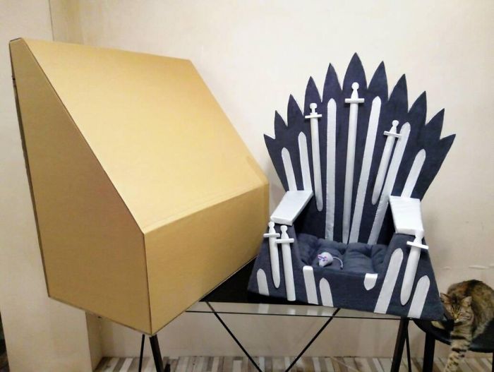 Handmade Game Of Thrones Beds For Pets Who Rule The Household